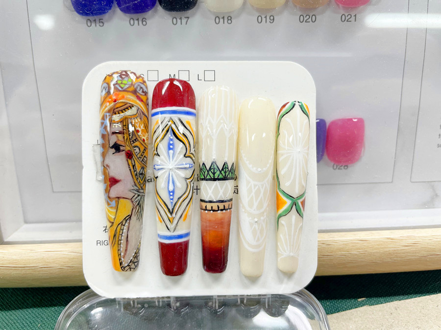 波西米亞美甲，南寧美甲進(jìn)修學(xué)院學(xué)員作品